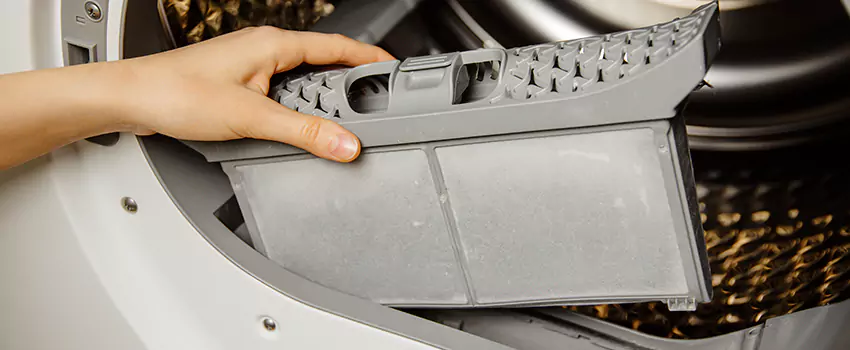 Signs Of A Clogged Dryer Lint Trap in North Bay Shore, New York
